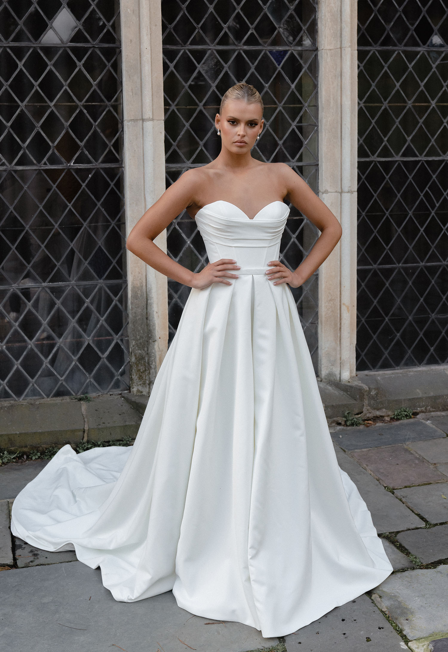 Masen by Evie Young Size 8 - Image 5