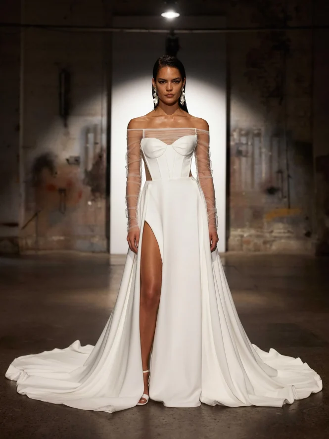 Evie Young: Ari (Size 12)