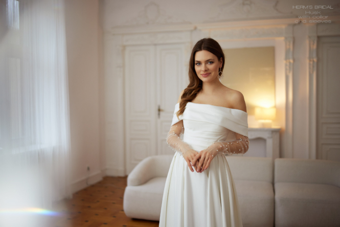 Husk by Herms Bridal