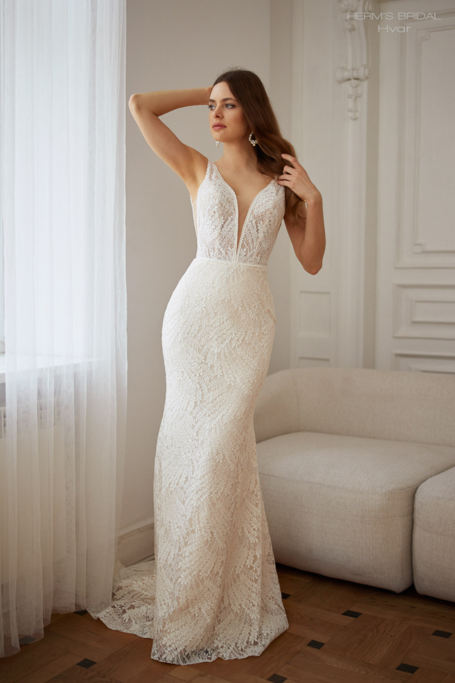 Herm's Bridal: Hvar (Size 14)